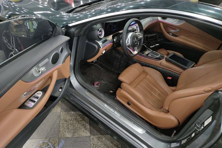 Used Mercedes-Benz E-Class 2020 E 300 Coupe Interior 3