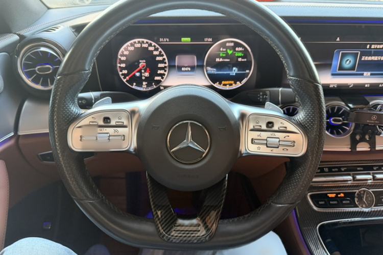 Used Mercedes-Benz E-Class 2020 E 260 Coupe Interior 7