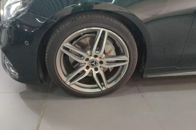Used Mercedes-Benz E-Class 2020 E 260 Coupe Left Front Wheel Hub