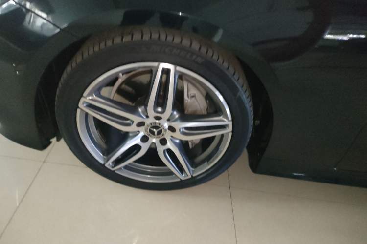 Used Mercedes-Benz E-Class 2020 E 260 Coupe Left Front Wheel Hub