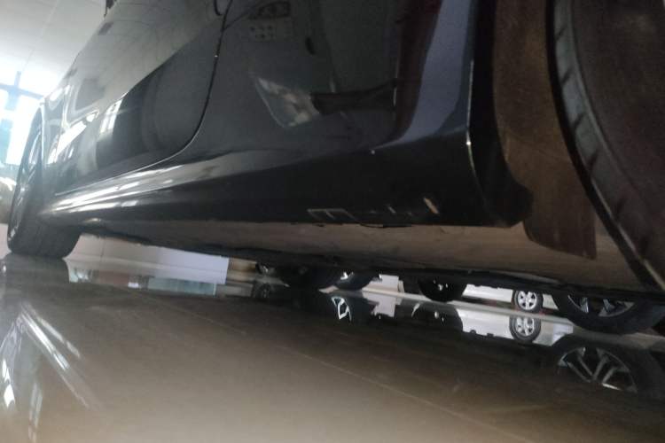Used Mercedes-Benz E-Class 2020 E 260 Coupe Left Side Sill
