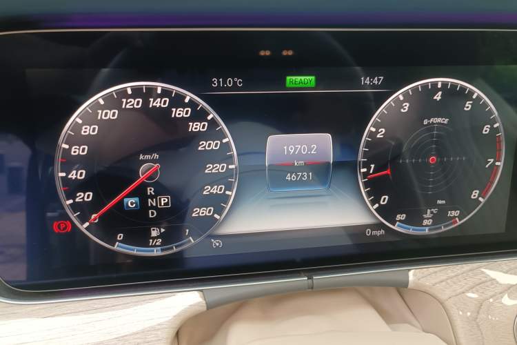 Used Mercedes-Benz E-Class 2020 E 260 Coupe Odometer Close Up