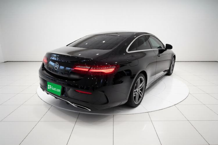 Used Mercedes-Benz E-Class 2020 E 260 Coupe Rear Right 45 Deg