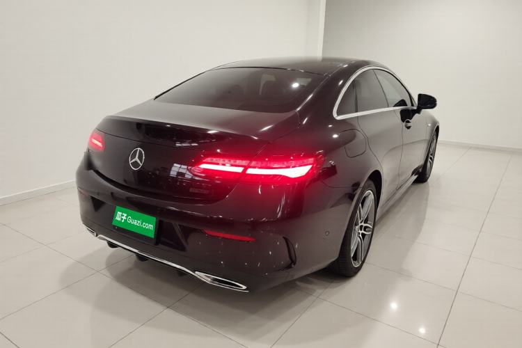 Used Mercedes-Benz E-Class 2020 E 260 Coupe Rear Right 45 Deg