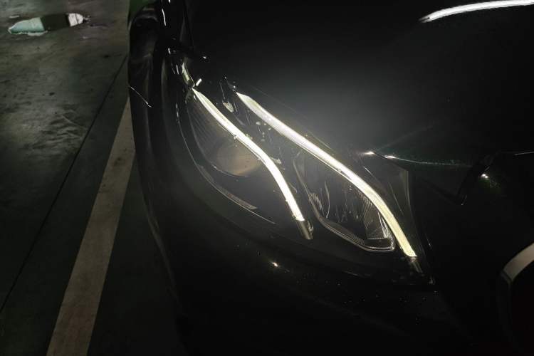 Used Mercedes-Benz E-Class 2020 E 260 Coupe Right Front Headlight