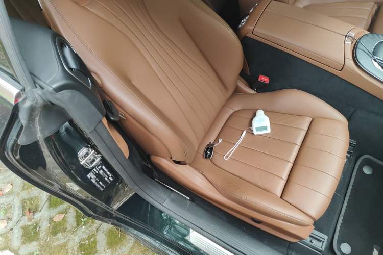 Used Mercedes-Benz E-Class 2020 E 260 Coupe Right Front Seat