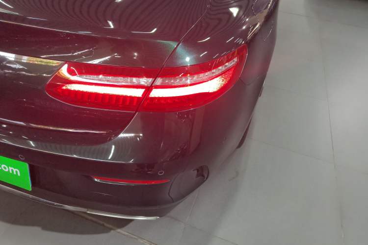 Used Mercedes-Benz E-Class 2020 E 260 Coupe Right Rear Taillight