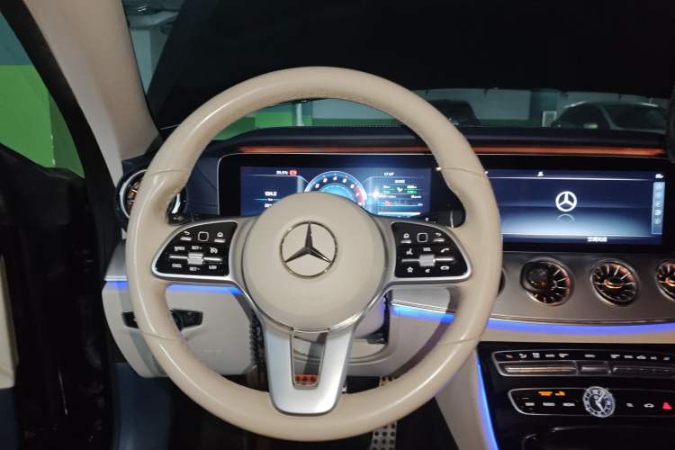 Used Mercedes-Benz E-Class 2020 E 260 Coupe Steering Wheel