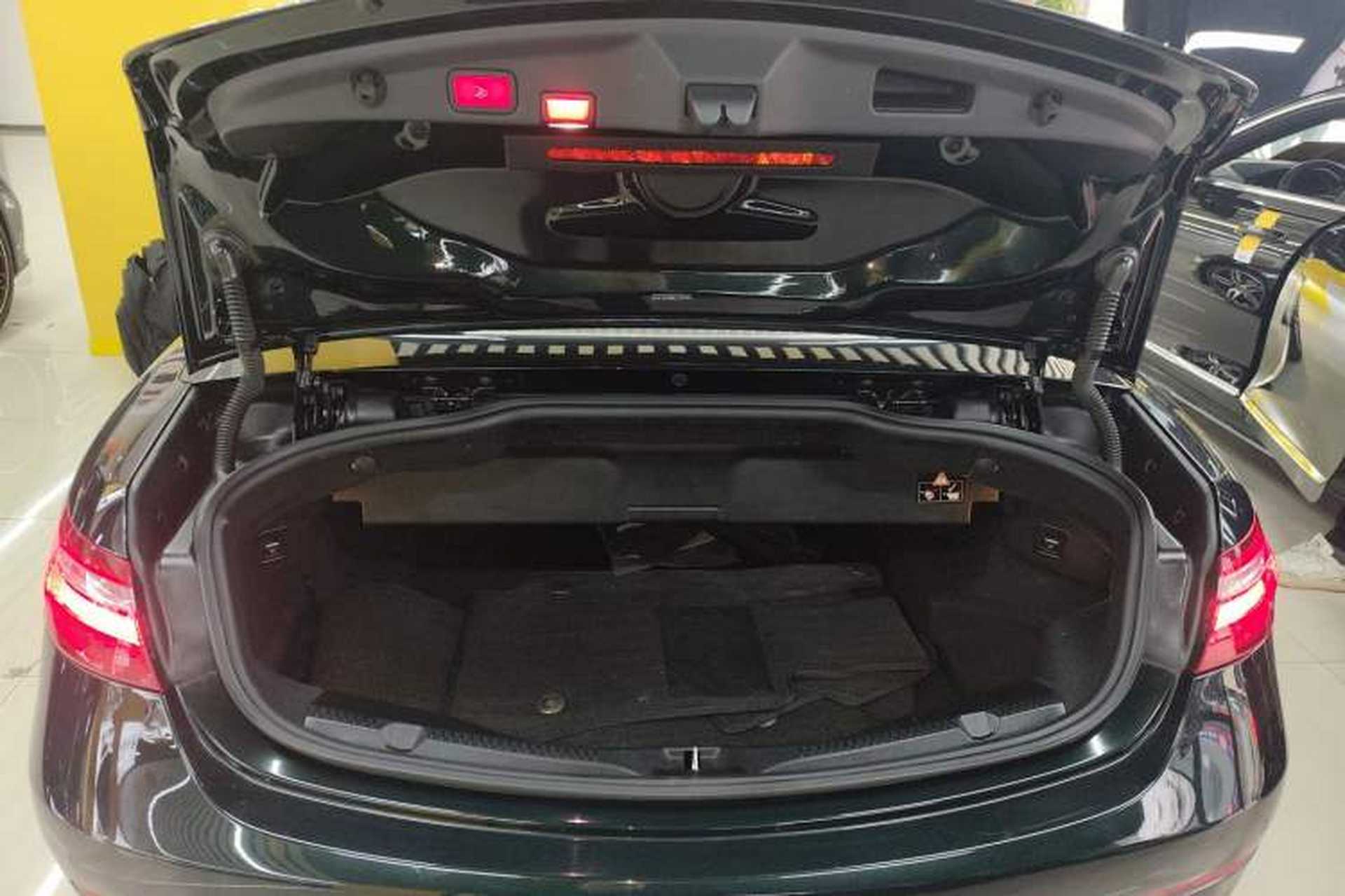 Used Mercedes-Benz E-Class 2020 E 260 Convertible Coupe Trunk