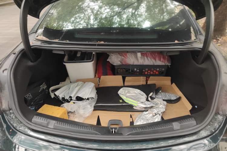 Used Mercedes-Benz E-Class 2020 E 260 Coupe Trunk