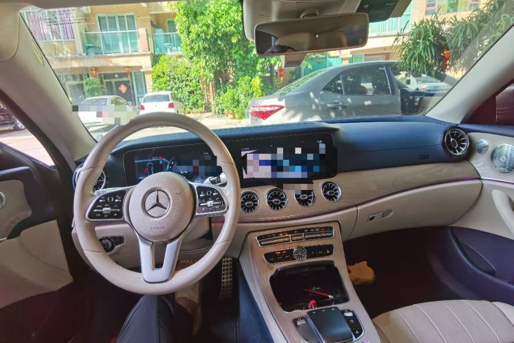 Used Mercedes-Benz E-Class 2020 E 260 Coupe Center Console