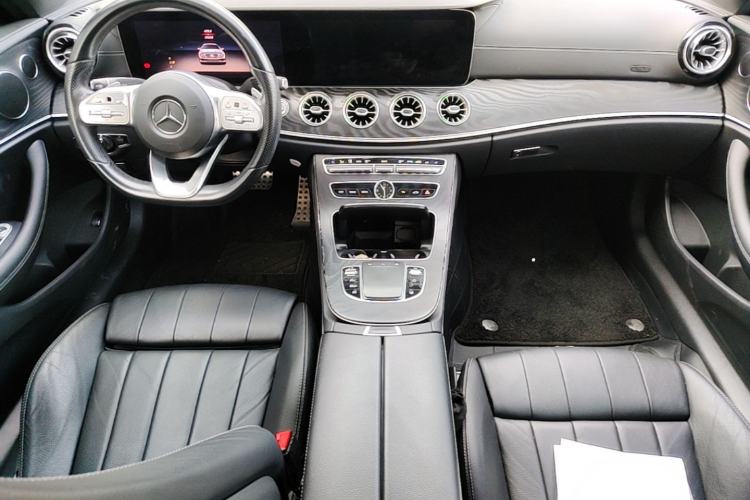 Used Mercedes-Benz E-Class 2020 E 260 Coupe Center Console
