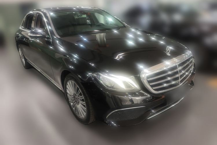Used Mercedes-Benz E-Class 2020 Facelift E 300 L Stylish Edition Front Right 45 Deg