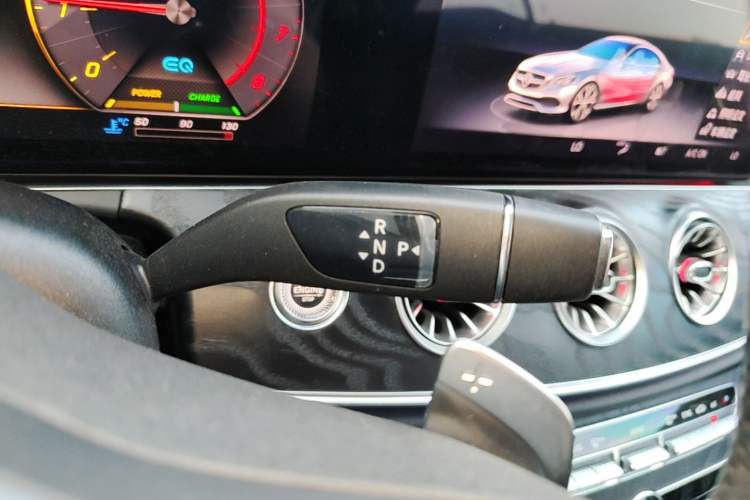 Used Mercedes-Benz E-Class 2020 E 260 Coupe Gear Lever
