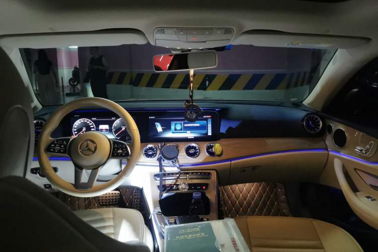 Used Mercedes-Benz E-Class 2020 E 260 Coupe Headliner
