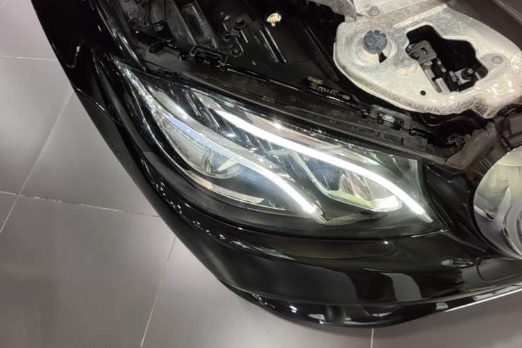 Used Mercedes-Benz E-Class 2020 Facelift E 300 L Stylish Edition Right Front Headlight