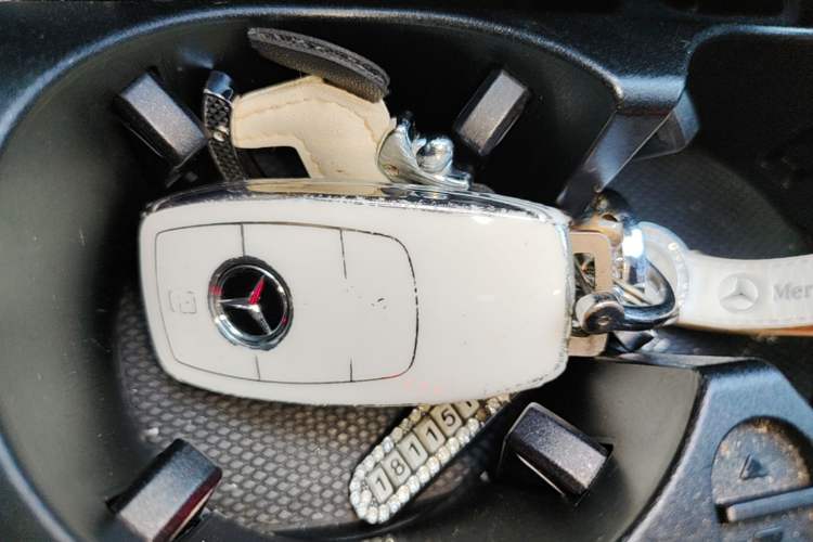Used Mercedes-Benz E-Class 2020 E 260 Coupe Vehicle Key