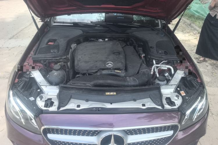 Used Mercedes-Benz E-Class 2020 E 260 Coupe Engine Bay
