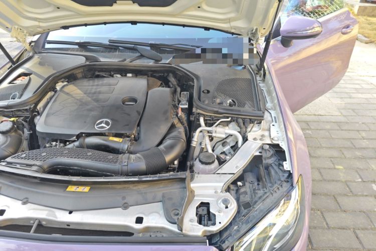 Used Mercedes-Benz E-Class 2020 E 260 Coupe Engine Bay Left