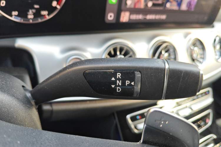 Used Mercedes-Benz E-Class 2020 E 260 Coupe Gear Lever