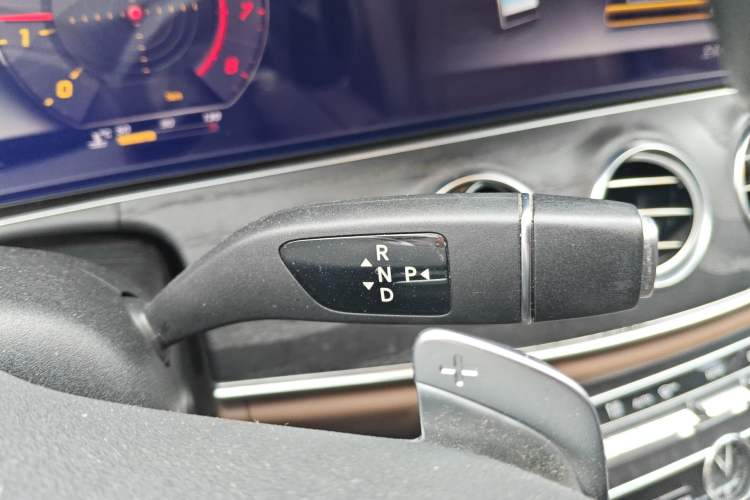 Used Mercedes-Benz E-Class 2020 Restyled E 300 L Sport Exclusive Edition Gear Lever