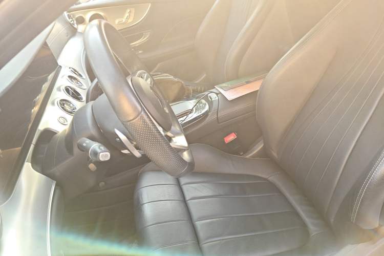 Used Mercedes-Benz E-Class 2020 E 260 Coupe Left Front Seat