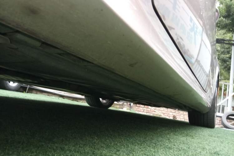 Used Mercedes-Benz E-Class 2020 E 260 Convertible Coupe Left Side Sill