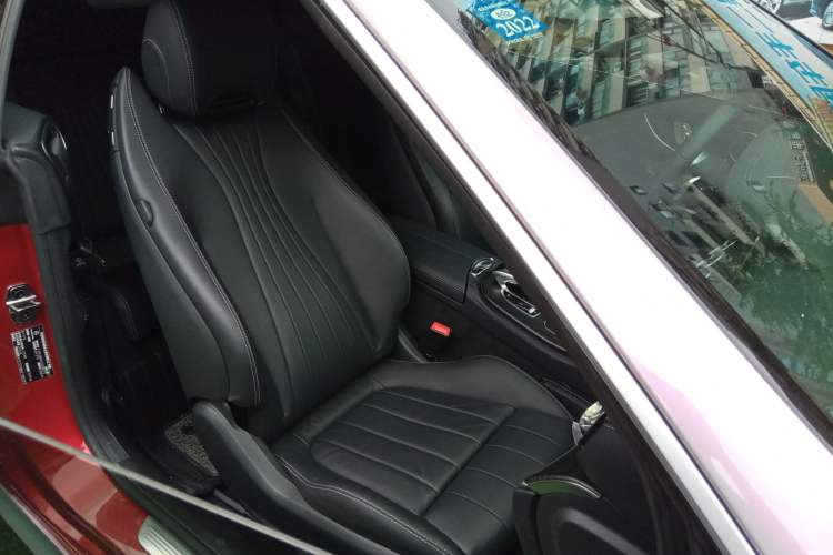 Used Mercedes-Benz E-Class 2020 E 260 Convertible Coupe Right Front Seat