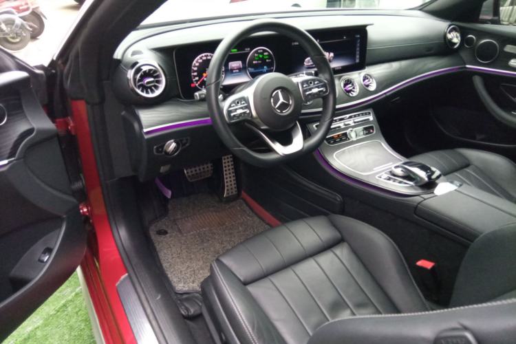 Used Mercedes-Benz E-Class 2020 E 260 Convertible Coupe Steering Wheel