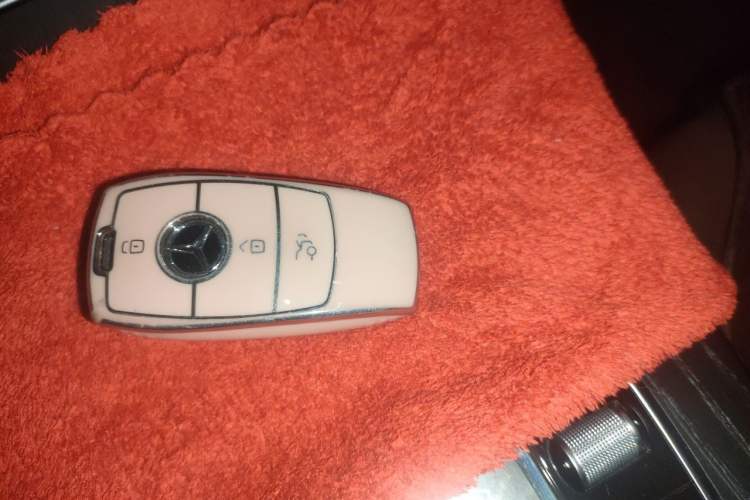 Used Mercedes-Benz E-Class 2020 E 260 L Sport 4MATIC Vehicle Key