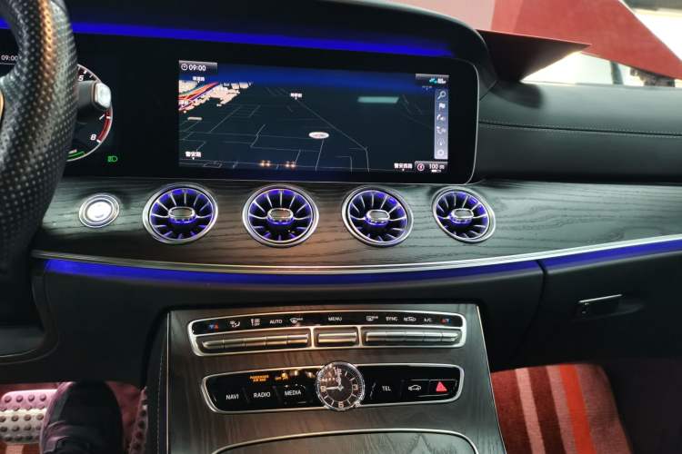 Used Mercedes-Benz E-Class 2020 E 260 Coupe Audio And AC Panel