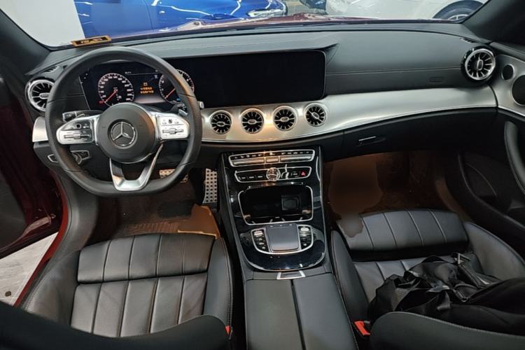 Used Mercedes-Benz E-Class 2020 E 260 Coupe Center Console