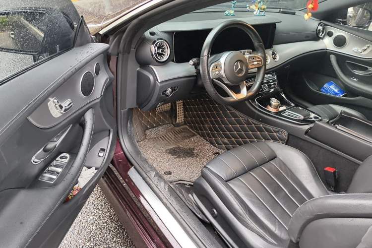 Used Mercedes-Benz E-Class 2020 E 260 Coupe Driver Seat