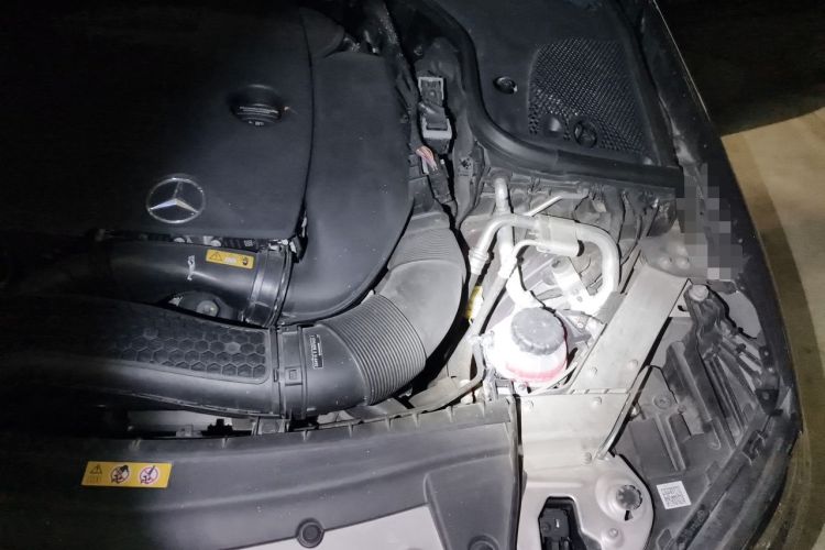 Used Mercedes-Benz E-Class 2020 E 260 Coupe Engine Bay Left