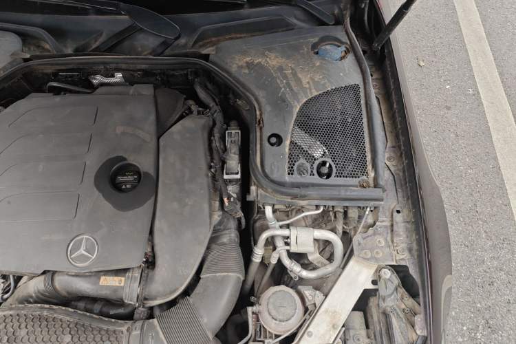 Used Mercedes-Benz E-Class 2020 E 260 Coupe Engine Bay Left