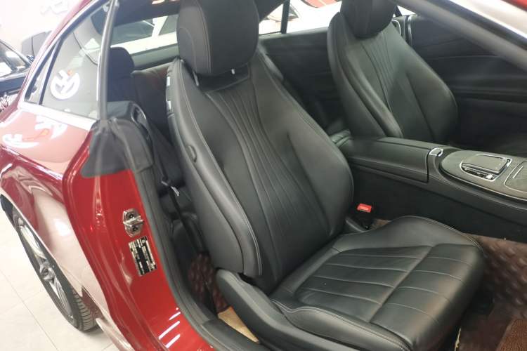 Used Mercedes-Benz E-Class 2020 E 260 Coupe Right Front Seat