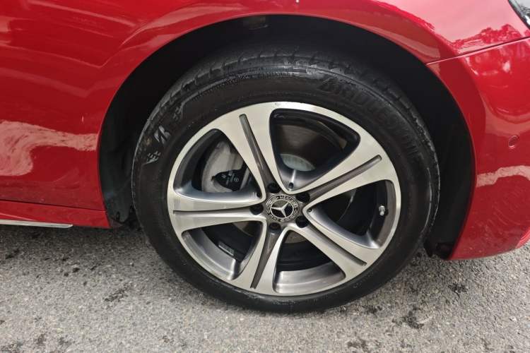 Used Mercedes-Benz E-Class 2020 E 260 L Sport Edition Right Front Wheel Hub