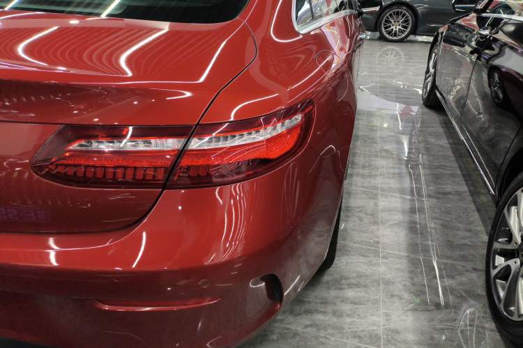 Used Mercedes-Benz E-Class 2020 E 260 Coupe Right Rear Taillight