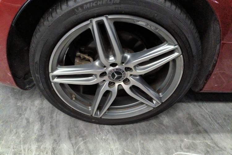 Used Mercedes-Benz E-Class 2020 E 260 Coupe Right Rear Wheel Hub