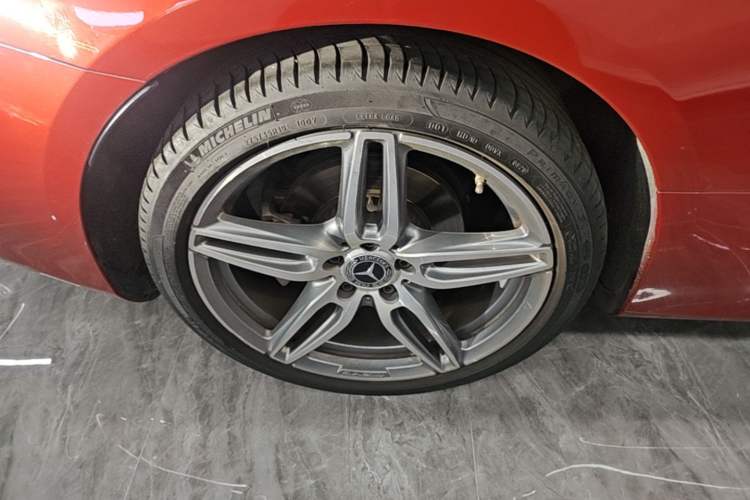 Used Mercedes-Benz E-Class 2020 E 260 Coupe Right Rear Wheel Hub