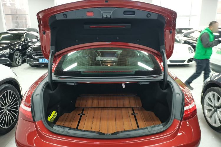 Used Mercedes-Benz E-Class 2020 E 260 Coupe Trunk
