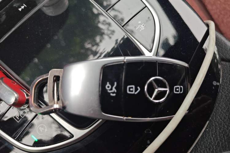 Used Mercedes-Benz E-Class 2020 E 260 Coupe Vehicle Key