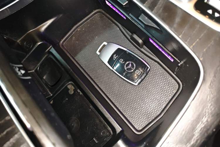Used Mercedes-Benz E-Class 2020 E 260 Sport Edition Vehicle Key