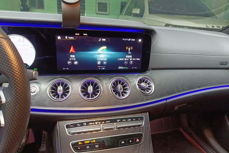 Used Mercedes-Benz E-Class 2020 E 260 Coupe Audio And AC Panel