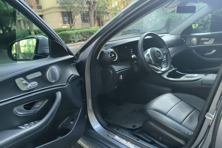 Used Mercedes-Benz E-Class 2020 E 300 L Sport Luxury Edition Driver Seat