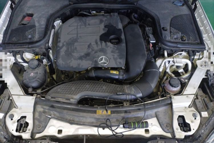 Used Mercedes-Benz E-Class 2020 E 260 Coupe Engine Bay