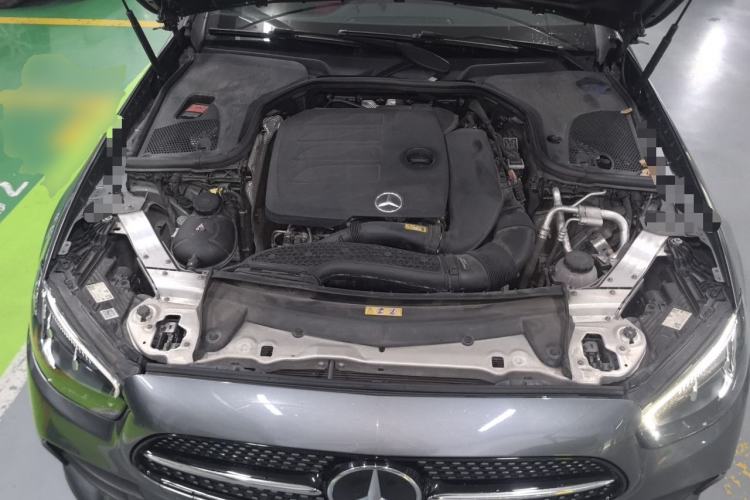Used Mercedes-Benz E-Class 2020 E 260 Coupe Engine Bay