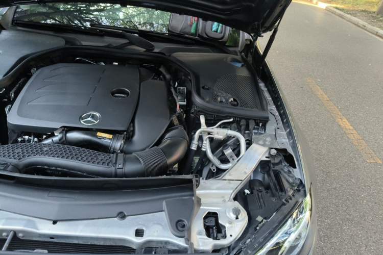 Used Mercedes-Benz E-Class 2020 E 300 L Sport Luxury Edition Engine Bay Left