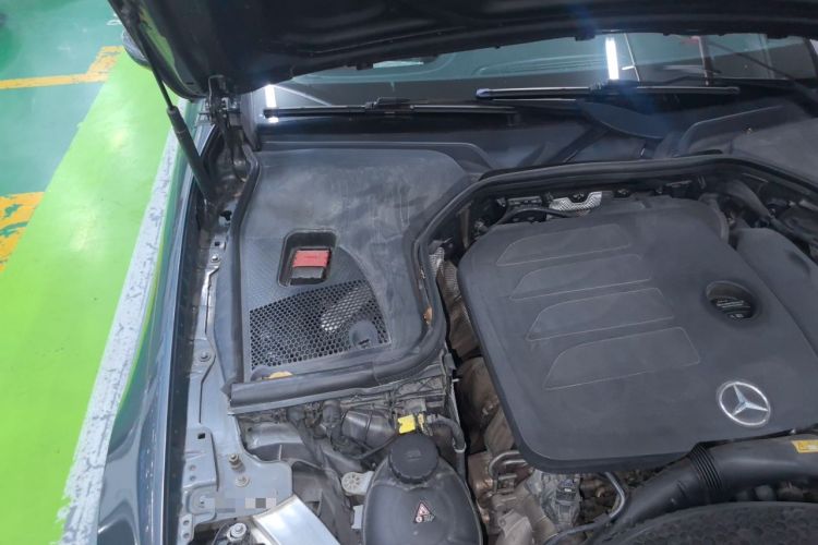 Used Mercedes-Benz E-Class 2020 E 260 Coupe Engine Bay Right