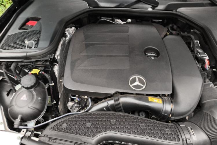 Used Mercedes-Benz E-Class 2020 E 260 Coupe Engine Bay